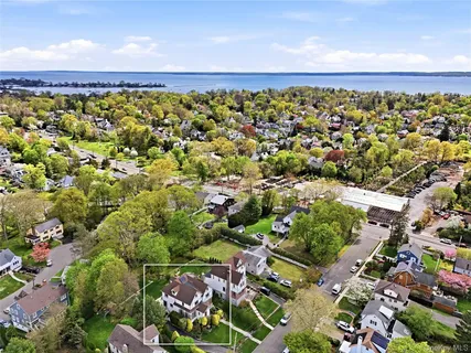 $1,900,000 | 15 Kilmer Road, Larchmont, NY 10538