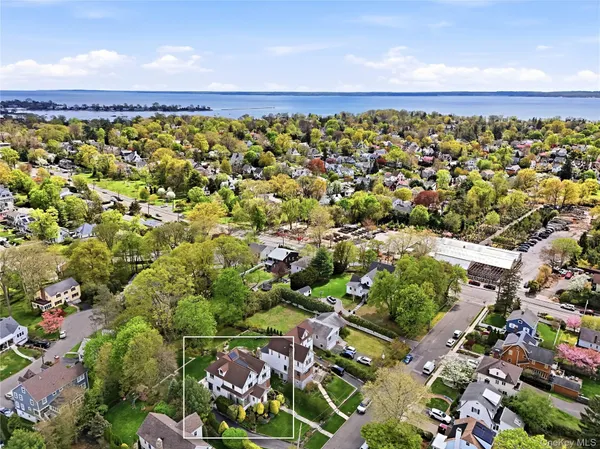 $1,900,000 | 15 Kilmer Road, Larchmont, NY 10538