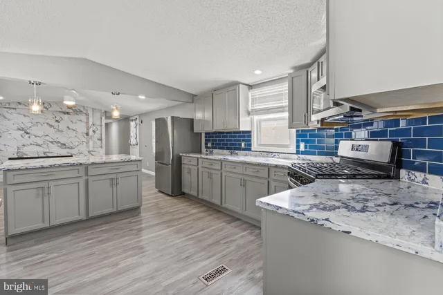 $129,900 | 92 Patuxent Mobile Estates, Lothian, MD 20711