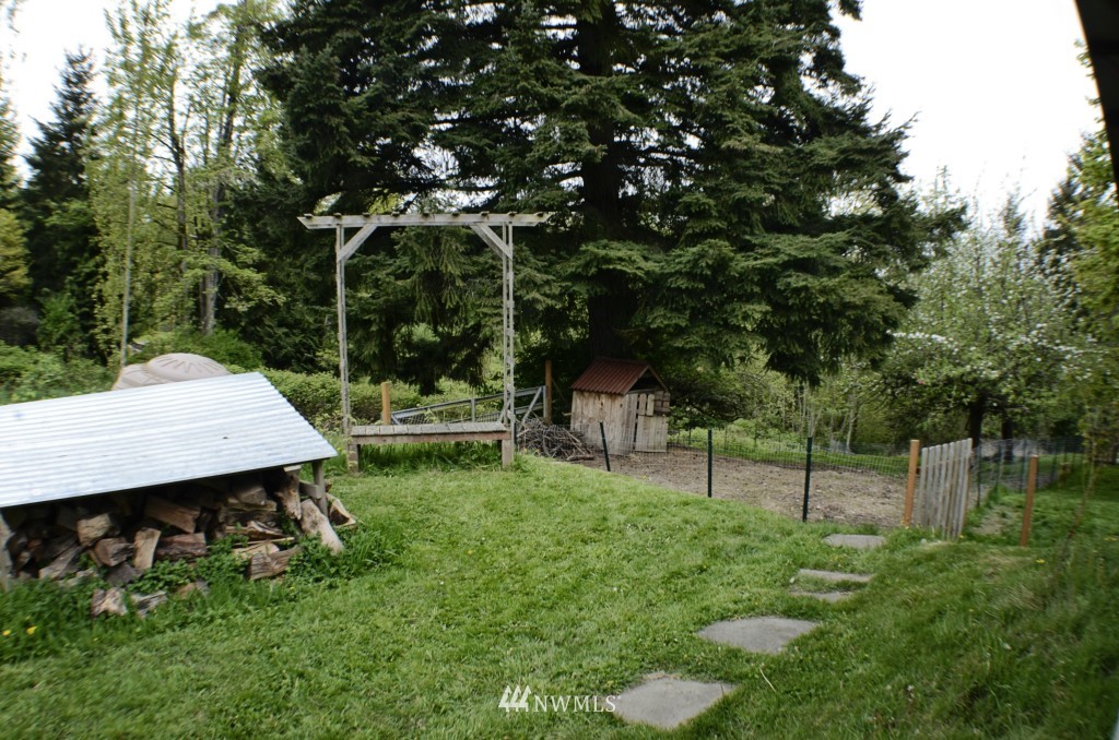 4438 East Collins Road Port Orchard, WA 98366 - Photo 21 of 25 Gallery Image 21