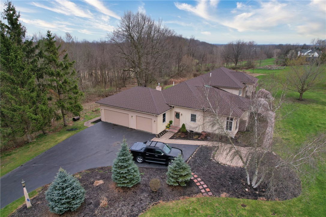 87 Sycamore Ridge Mendon, NY 14472 - Photo 6 of 50 Huge driveway with extra parking area.