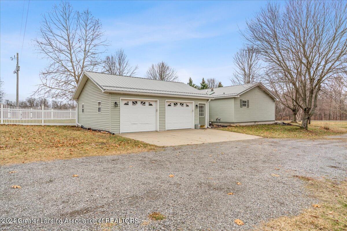 4860 Old Plank Road Onondaga, MI 49264 - Photo 28 of 39 30-Media Jett-48