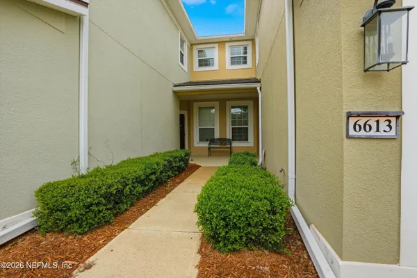 $239,900 | 6613 Shaded Rock Court, Jacksonville, FL 32258