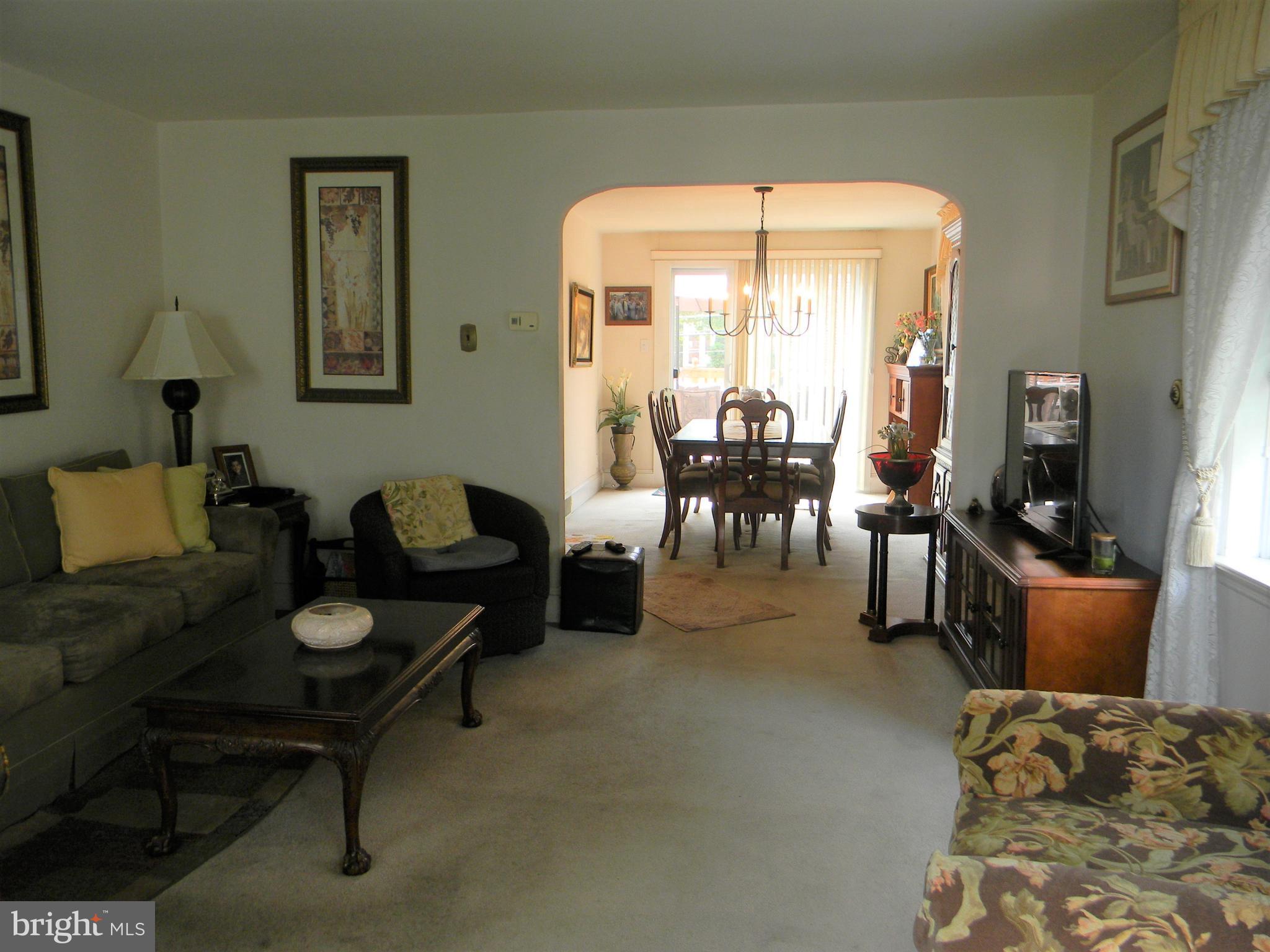 4004 Redden Road Drexel Hill, PA 19026 - Photo 3 of 38 Gallery Image 3