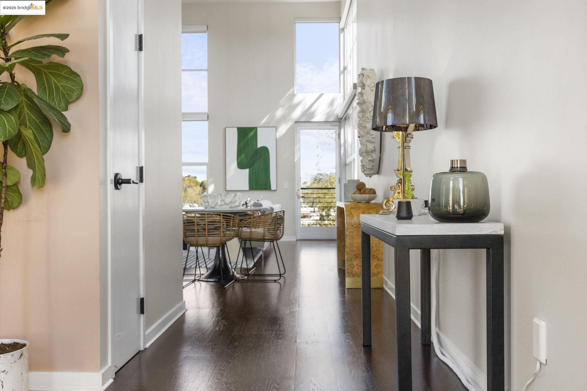 1007 41st Street, Unit 334 Oakland, CA 94608 - Photo 2 of 59 a view of living room kitchen and entryway