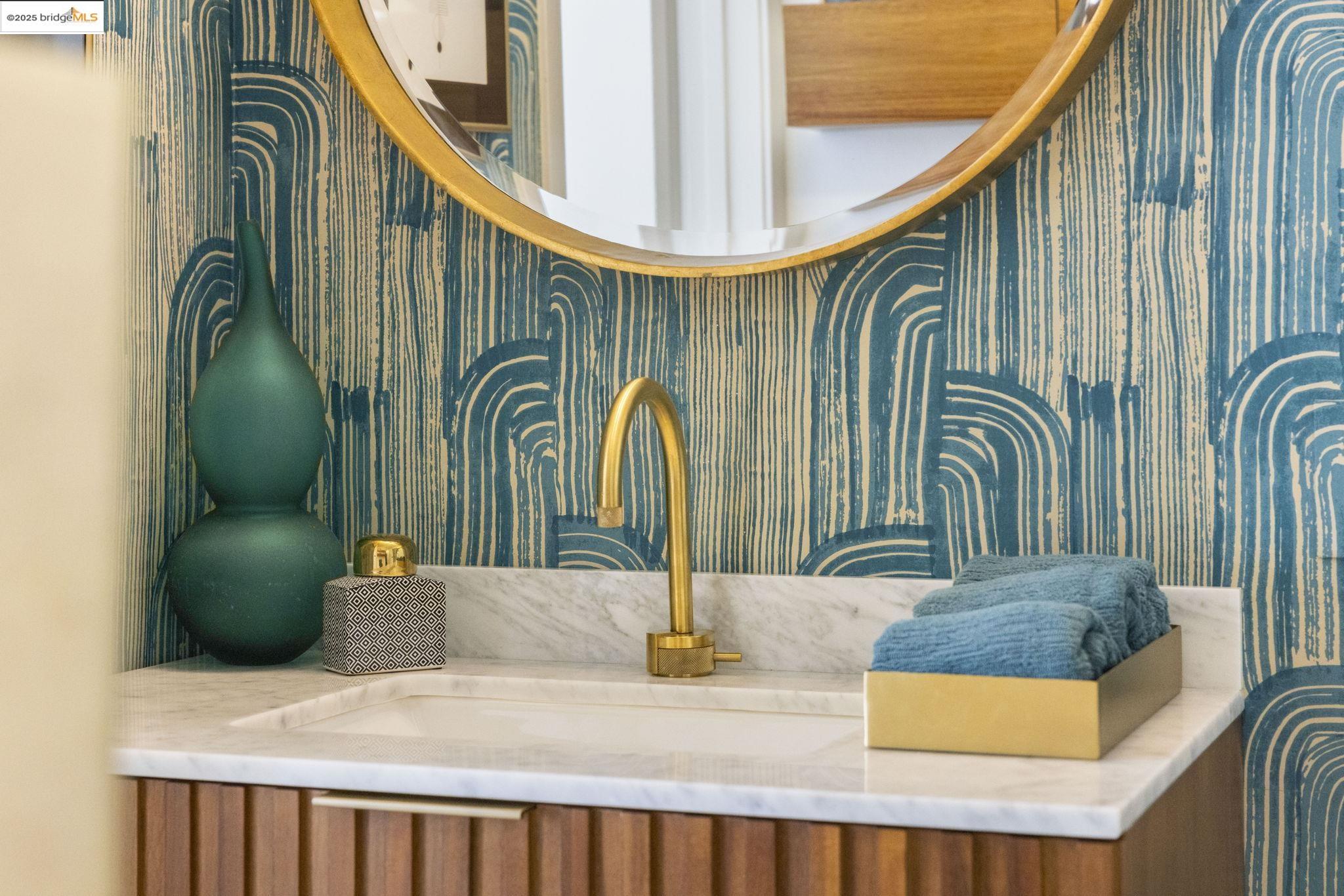 1007 41st Street, Unit 334 Oakland, CA 94608 - Photo 28 of 59 Bathroom view of wallpapered walls