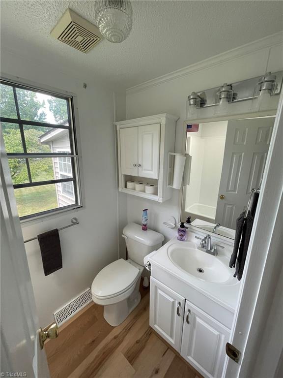 1041 Brooks Road Reidsville, NC 27320 - Photo 11 of 46 Gallery Image 11