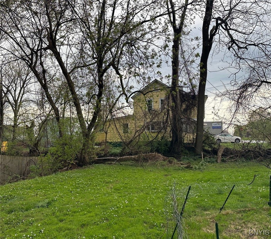 121 Lyon Street Fulton, NY 13069 - Photo 3 of 20