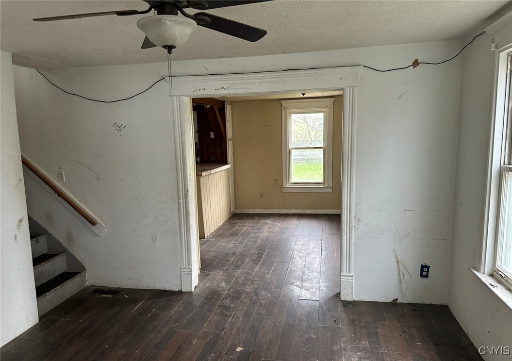 121 Lyon Street Fulton, NY 13069 - Photo 4 of 20