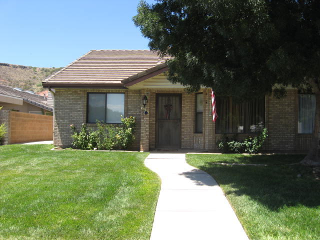 634 South 100th Street West, Unit 6 St. George, UT 84770 - Photo 1 of 1 front view