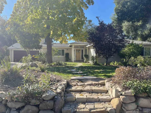 $1,150,000 | 483 Avenida Del Recreo, Ojai, CA 93023