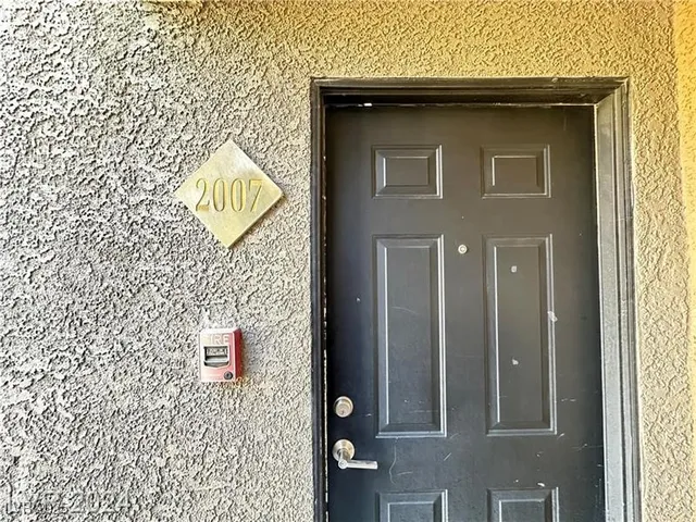 $1,150 | 6650 West Warm Springs Road, Unit 2007, Las Vegas, NV 89118
