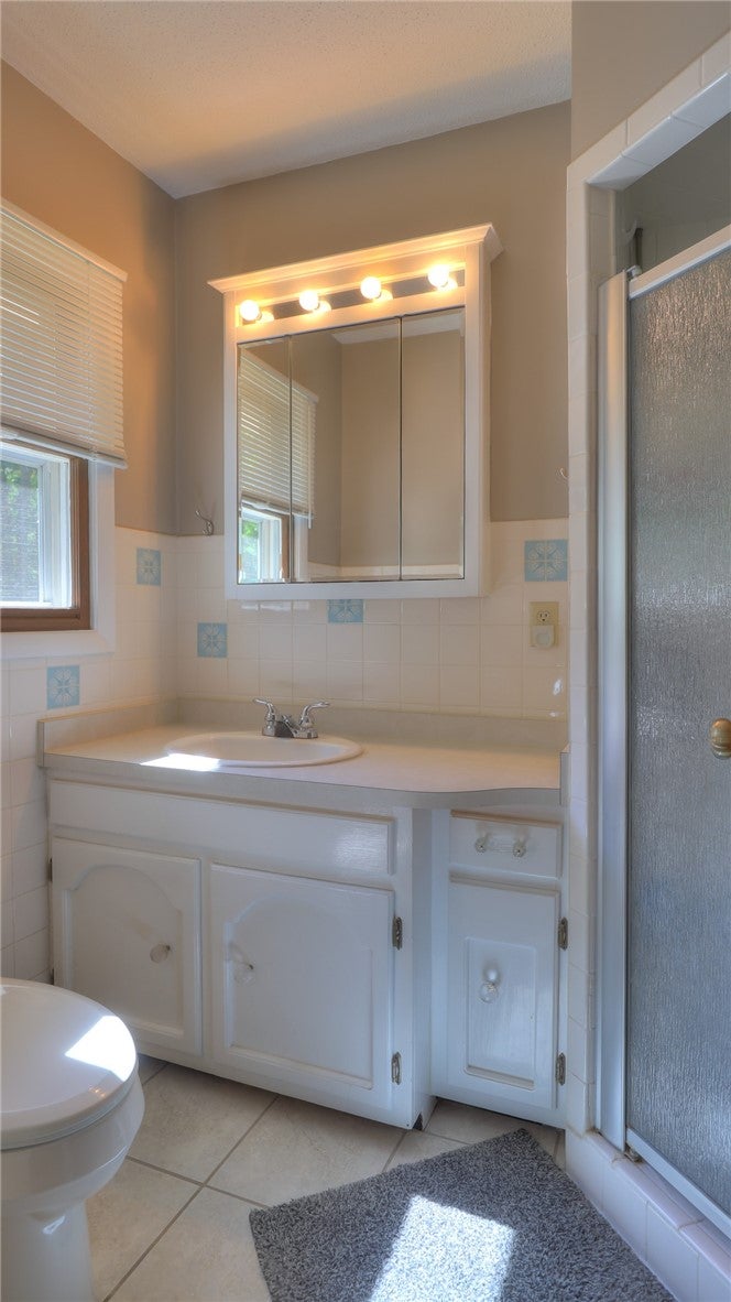 3123 Greenlake Drive Decatur, IL 62521 - Photo 19 of 48 Gallery Image 19