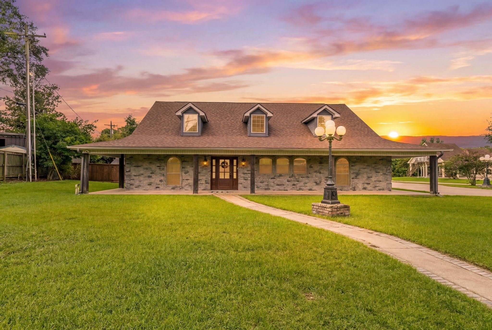 2275 Belfast Way Vidor, TX 77662 - Photo 1 of 45