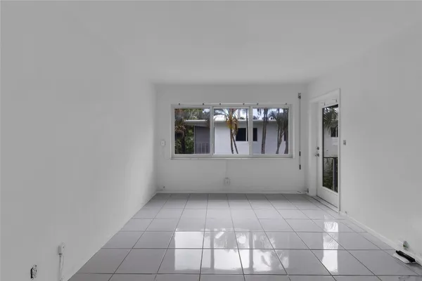 $150,000 | 2151 Northeast 42nd Court, Unit 230, Lighthouse Point, FL 33064