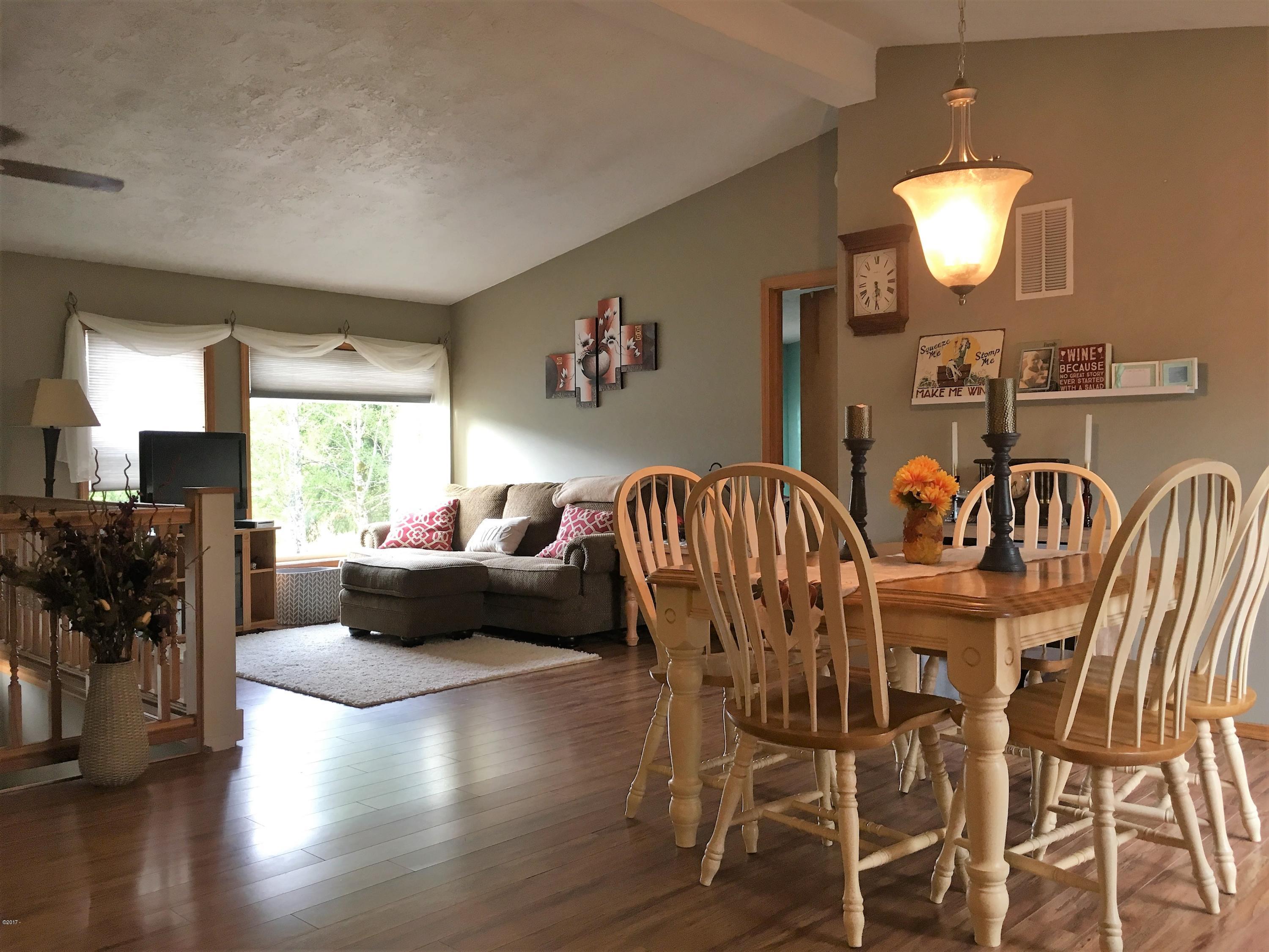 1685 Northeast Sturdevant Road Toledo, OR 97391 - Photo 17 of 37 Dining area/Living room