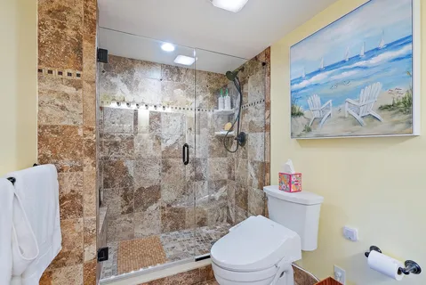 $405,000 | 1036 Highway 1, Unit 119, North Palm Beach, FL 33408