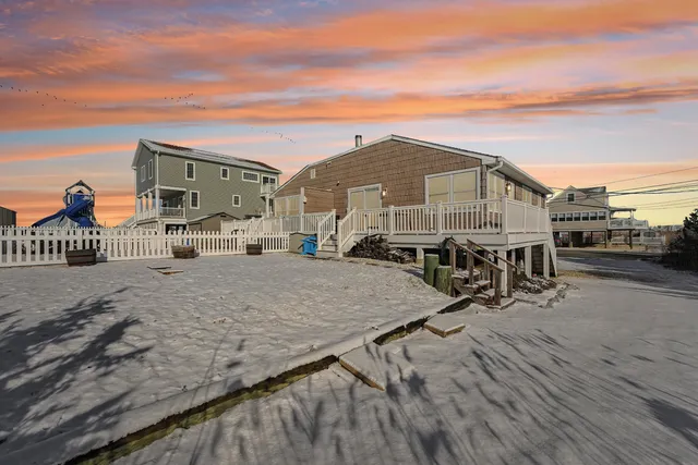 $899,900 | 118 2nd Street, Unit EAST, Sea Isle City, NJ 08243