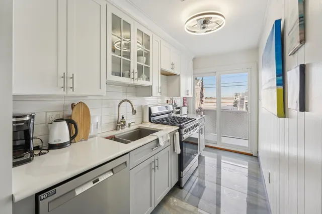 $899,900 | 118 2nd Street, Unit EAST, Sea Isle City, NJ 08243