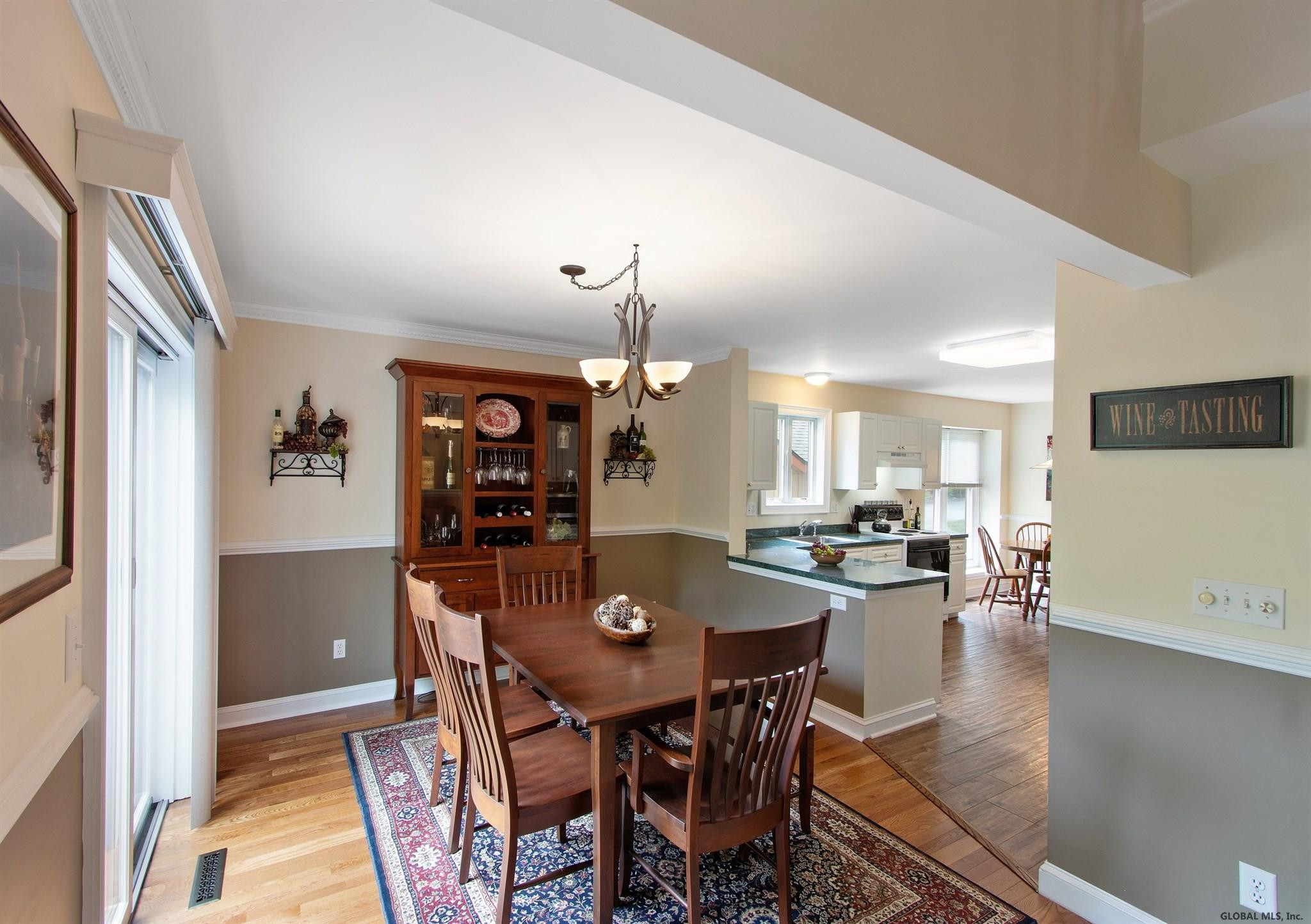 192 Harvard Road Colonie, NY 12189 - Photo 5 of 30 Photo 5