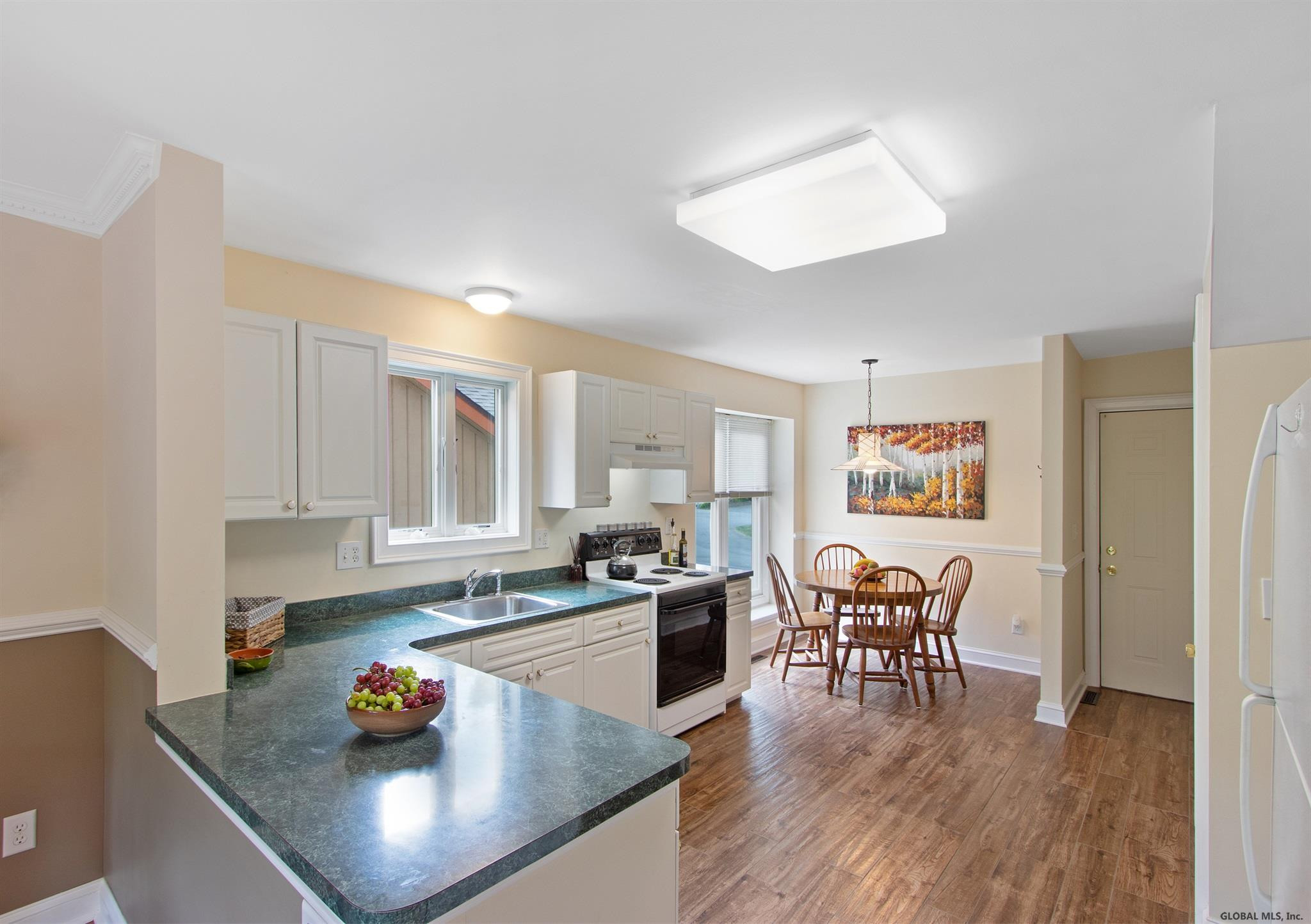 192 Harvard Road Colonie, NY 12189 - Photo 7 of 30 Photo 7