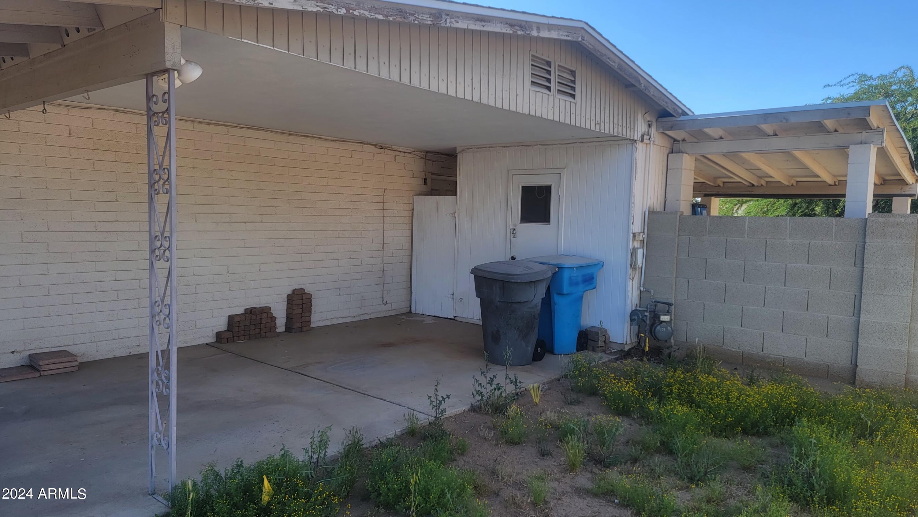 3115 West Greenway Road Phoenix, AZ 85053 - Photo 18 of 21 Carport