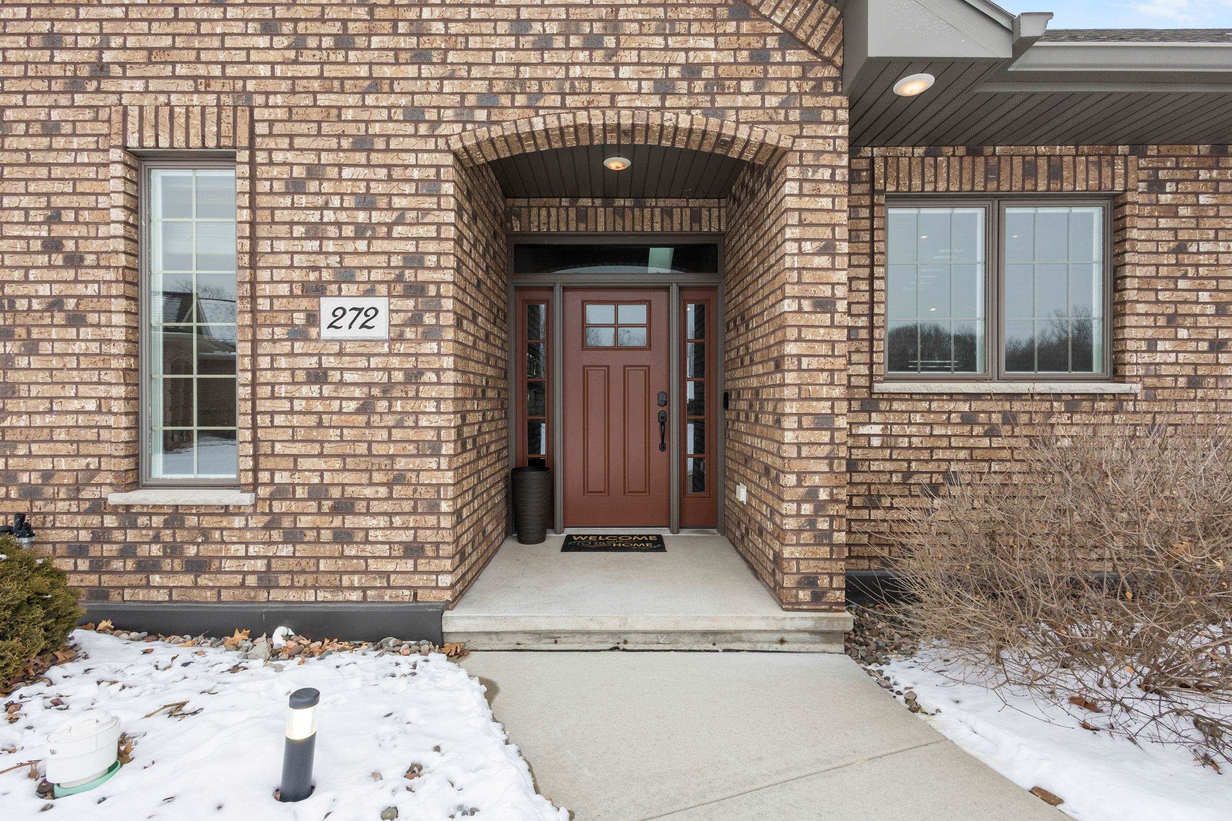 272 Lost Ridge Court Green Bay, WI 54302 - Photo 3 of 86