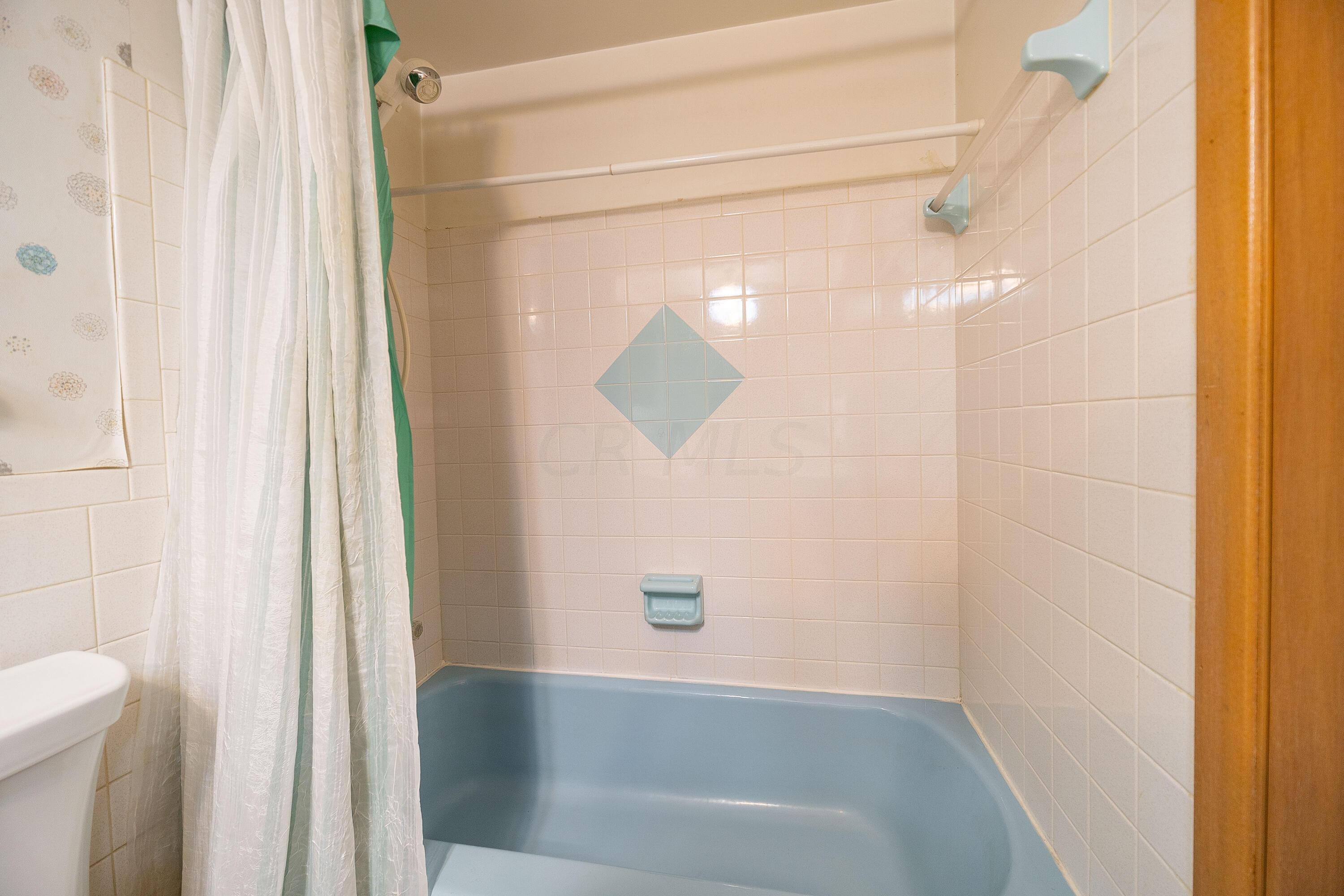 1815 Kenwick Road Columbus, OH 43209 - Photo 42 of 66 1815 Kenwick Rd-46