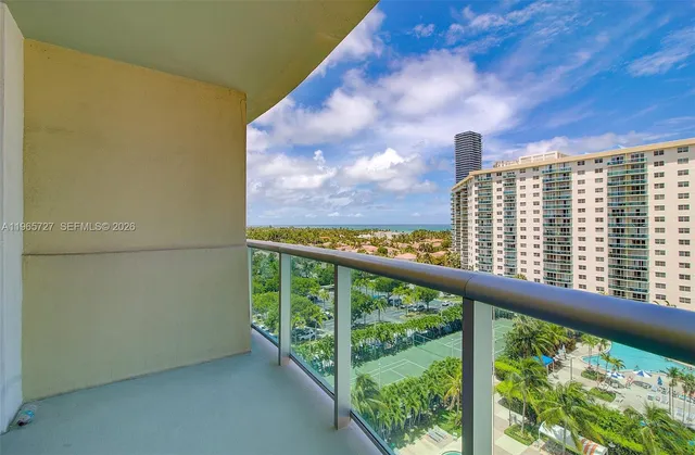 $3,500 | 19380 Collins Avenue, Unit 1002, Sunny Isles Beach, FL 33160