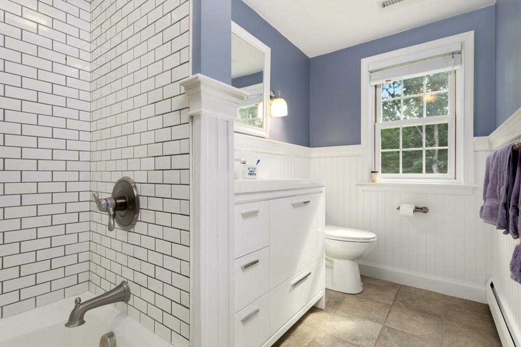 14 New Meadow Road Lynnfield, MA 01940 - Photo 21 of 42 Gallery Image 21