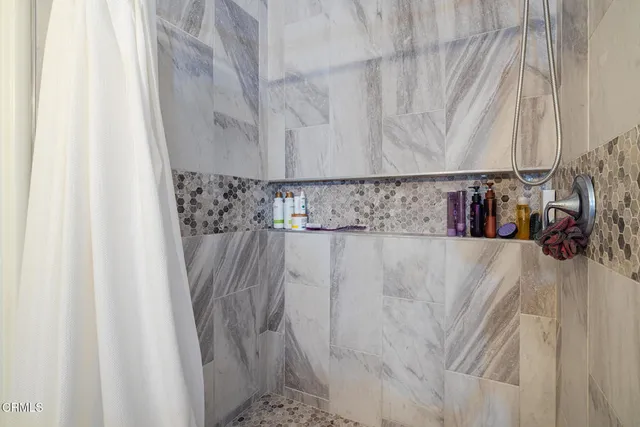 a close view of sink