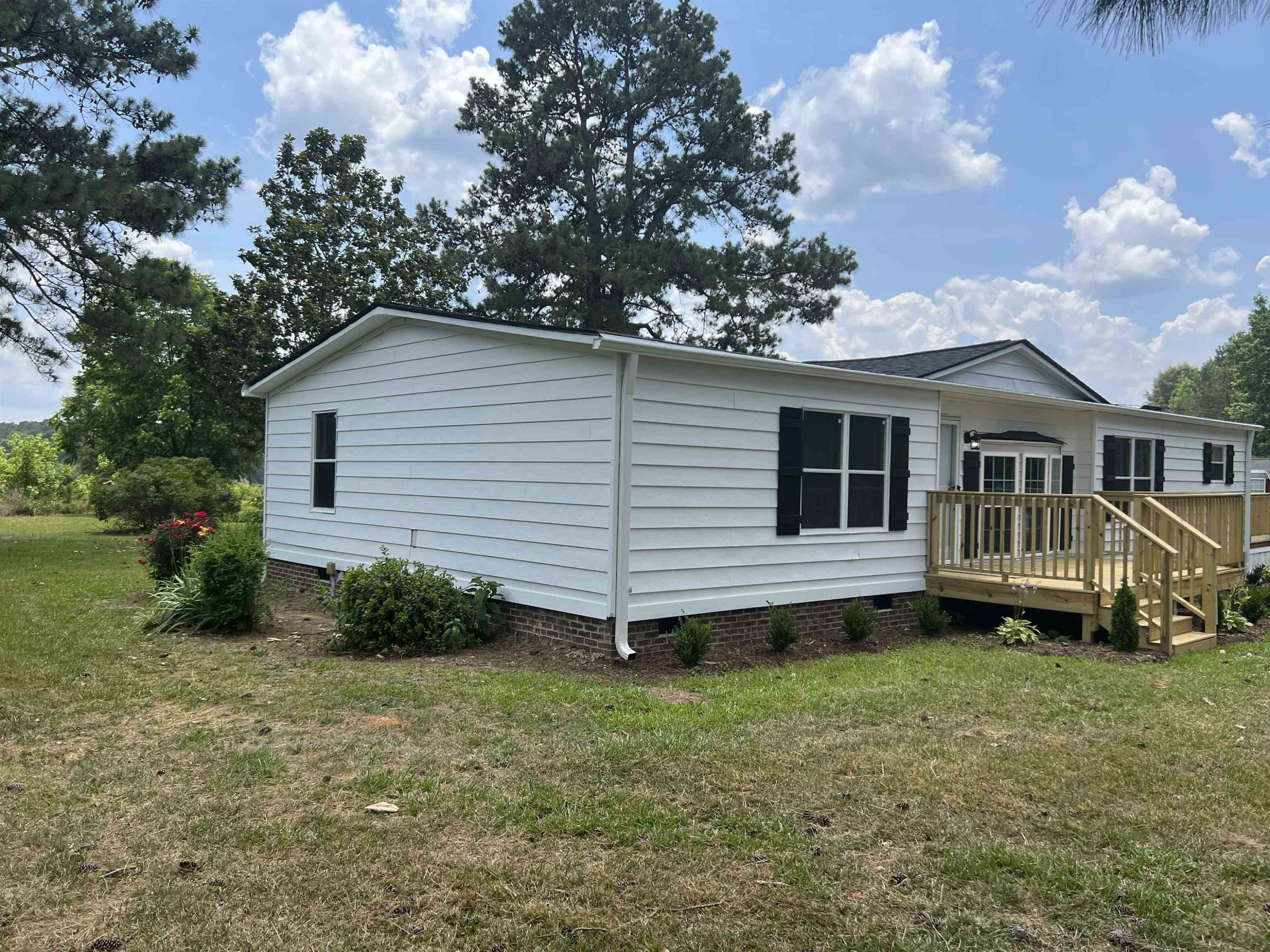 4784 Glendale Road Kenly, NC 27542 - Photo 12 of 40 Left Side