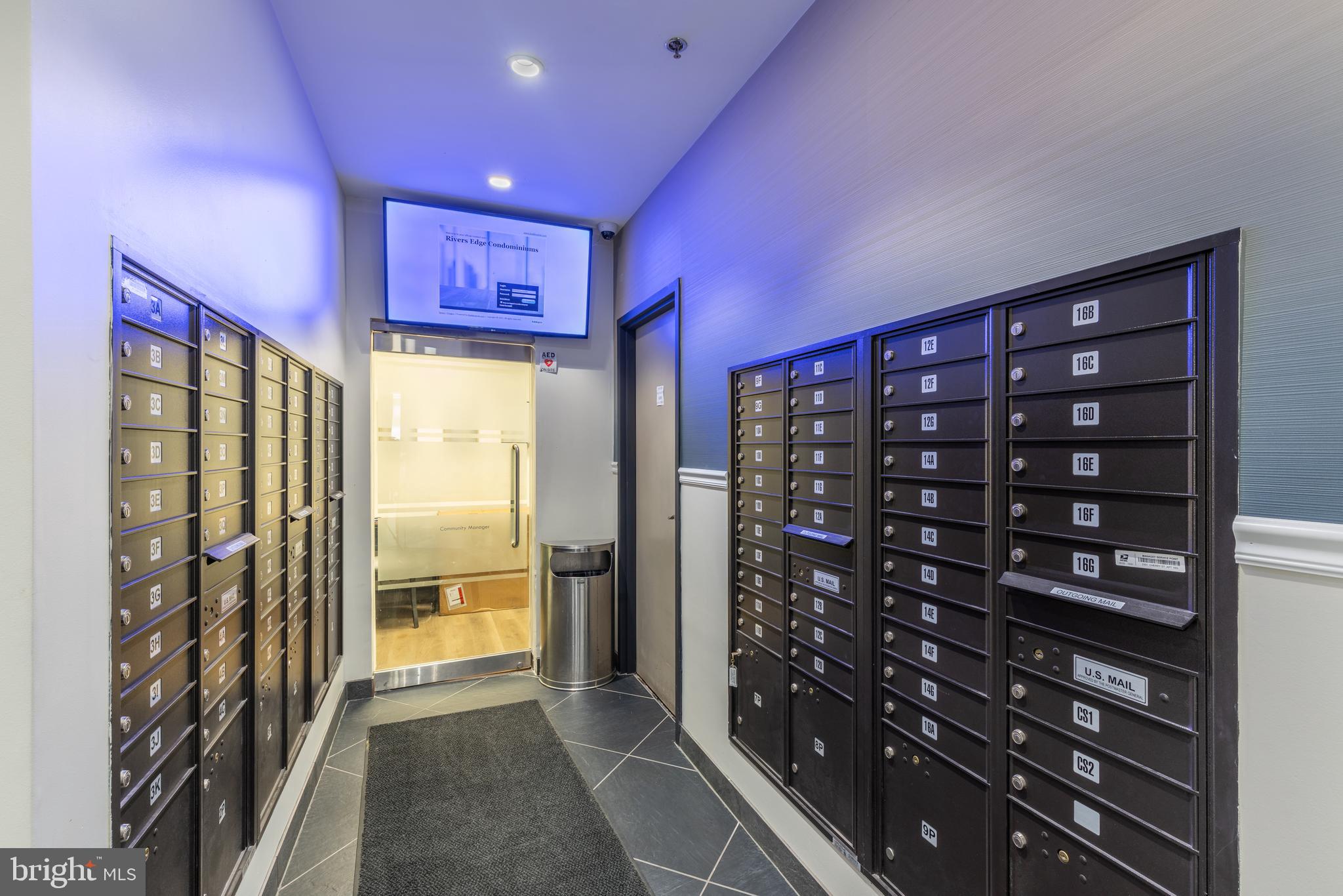 2301 Cherry Street, Unit 6F Philadelphia, PA 19103 - Photo 24 of 30 a view of a hallway with windows