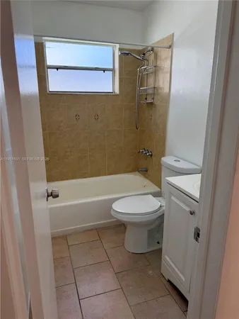 $2,900 | 9810 Southwest 165th Terrace, Unit 9810, Miami, FL 33157