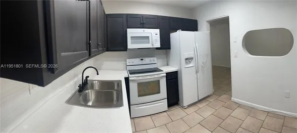 $2,900 | 9810 Southwest 165th Terrace, Unit 9810, Miami, FL 33157