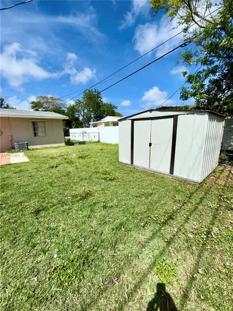 $2,900 | 9810 Southwest 165th Terrace, Unit 9810, Miami, FL 33157