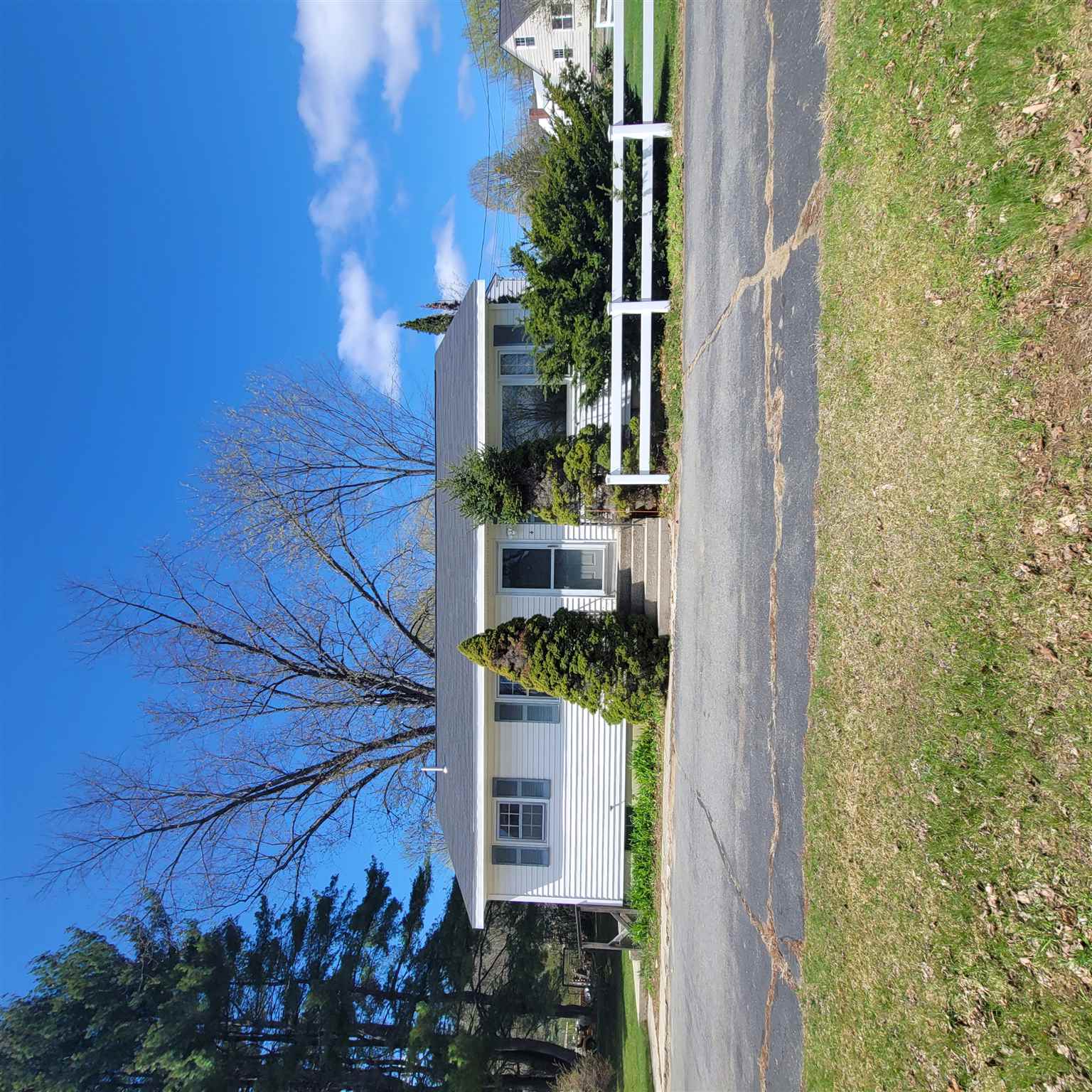 4 Central Street Springfield, VT 05156 - Photo 1 of 27