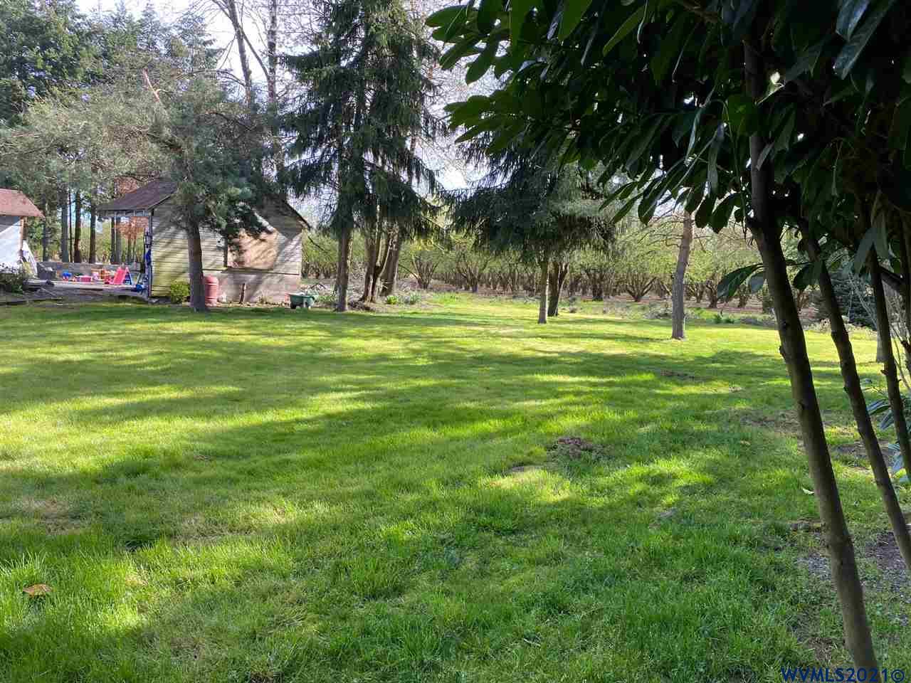 5101 Hazelgreen Road Northeast Salem, OR 97305 - Photo 15 of 18