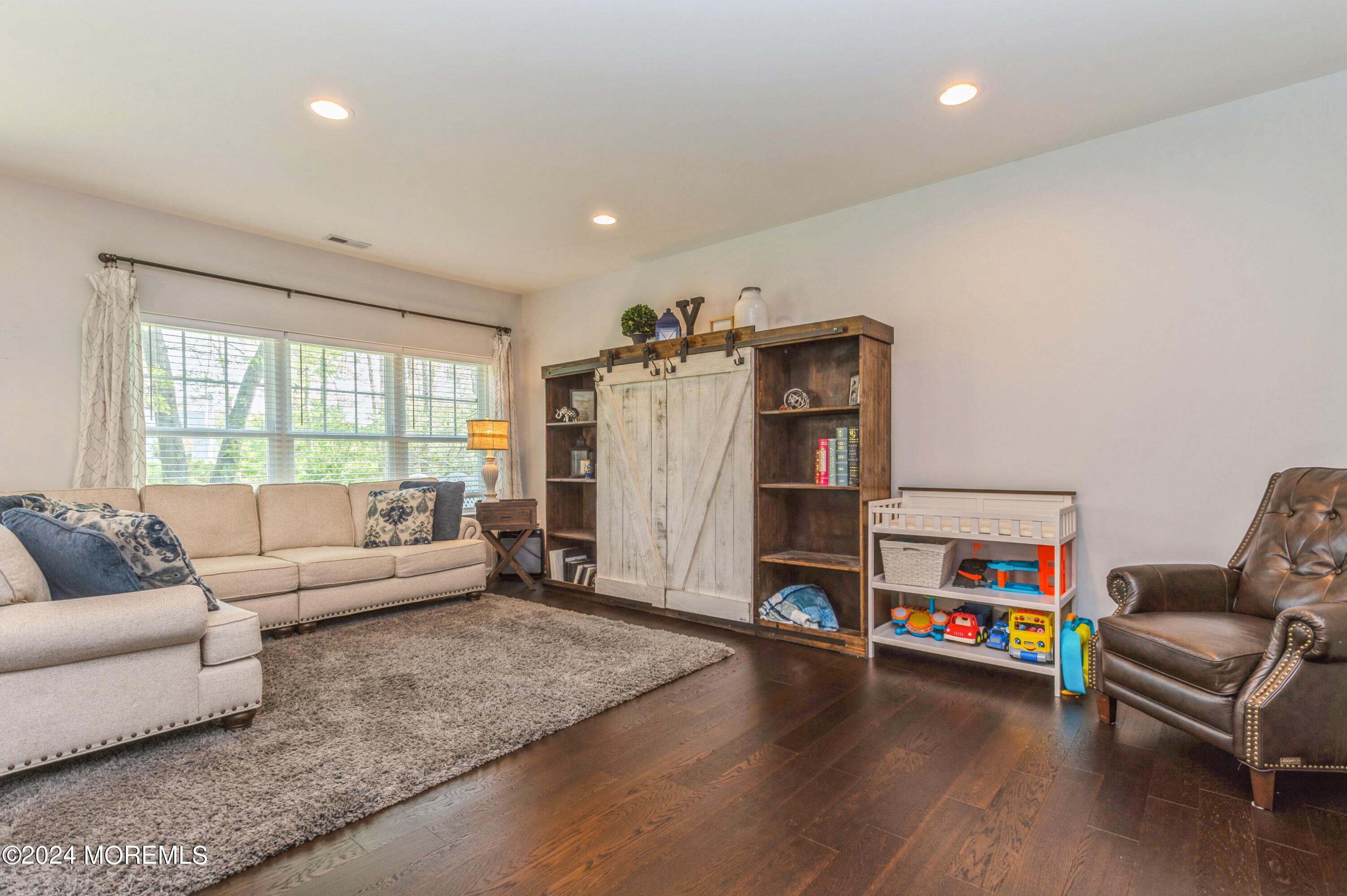 51 Rockingham Way Manchester Township, NJ 08759 - Photo 7 of 23 LR