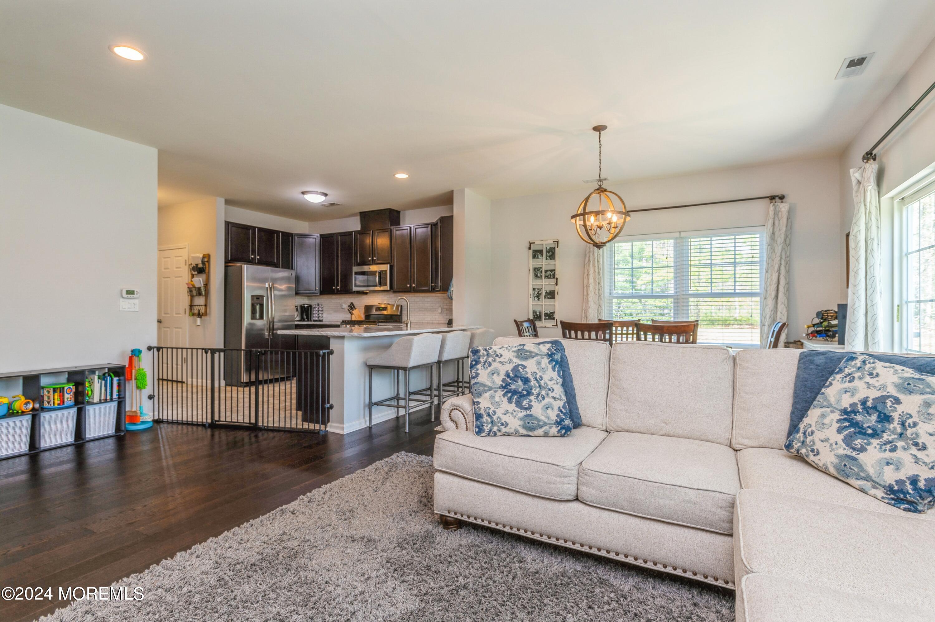 51 Rockingham Way Manchester Township, NJ 08759 - Photo 8 of 23 06_51RockinghamWay_165_LivingRoom_HiRes