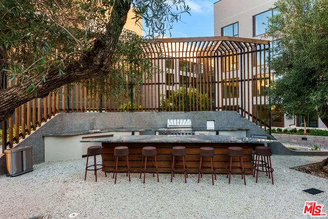 $28,000 | 700 Broadway, Unit PH 822, Santa Monica, CA 90401