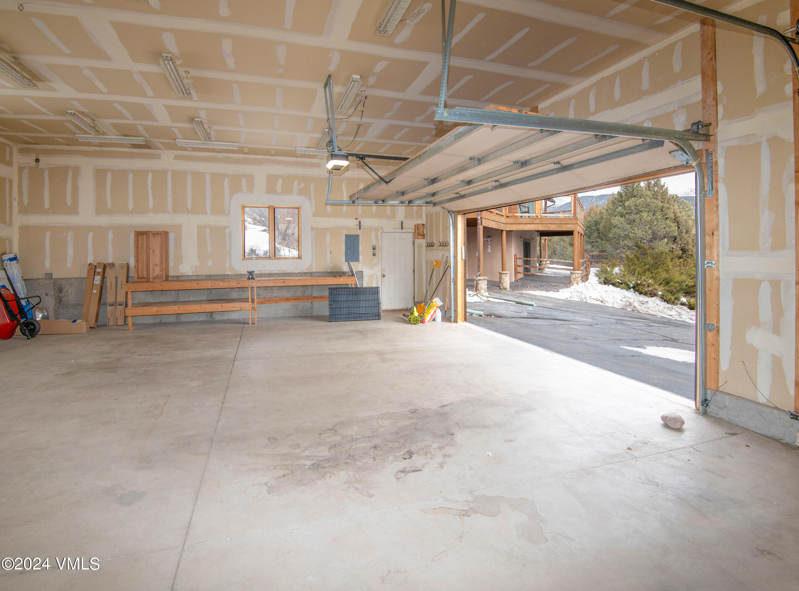 336 Castle Peak Road Eagle, CO 81631 - Photo 33 of 52 a view of livingroom with furniture