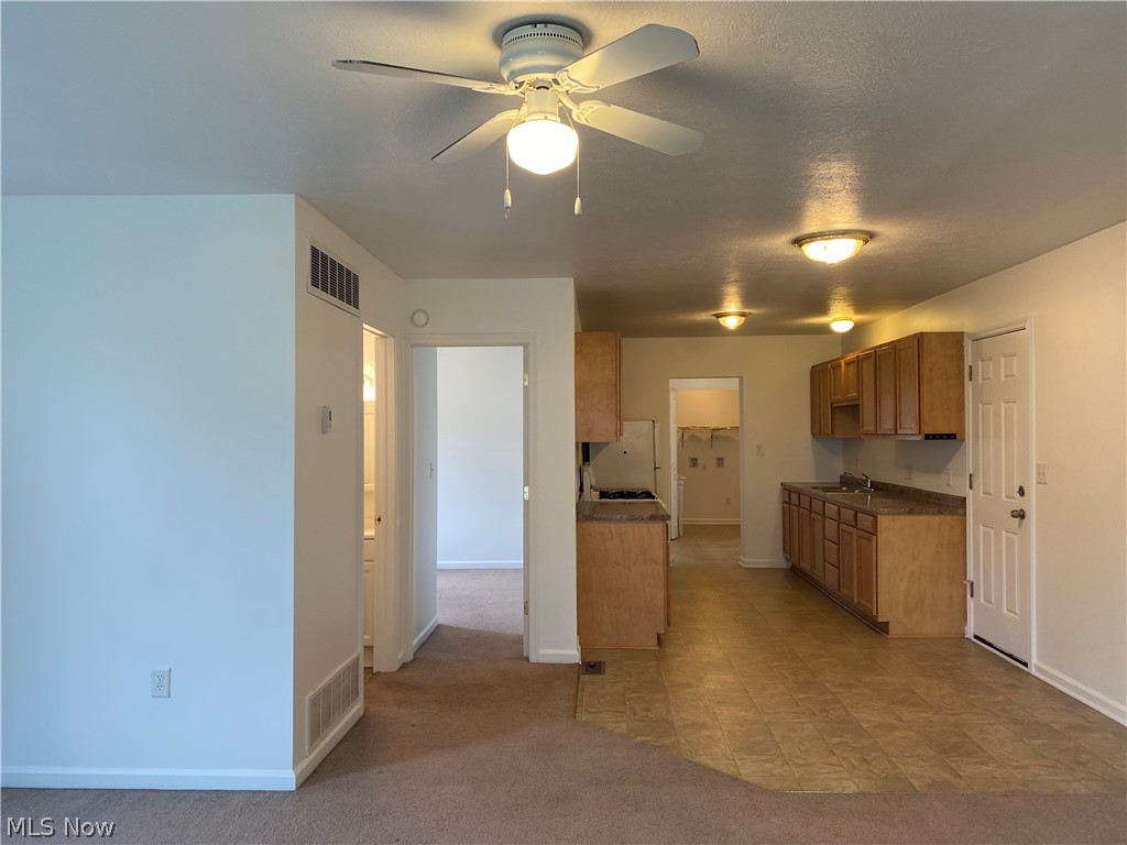 1904 Ronald Road Akron, OH 44312 - Photo 4 of 33