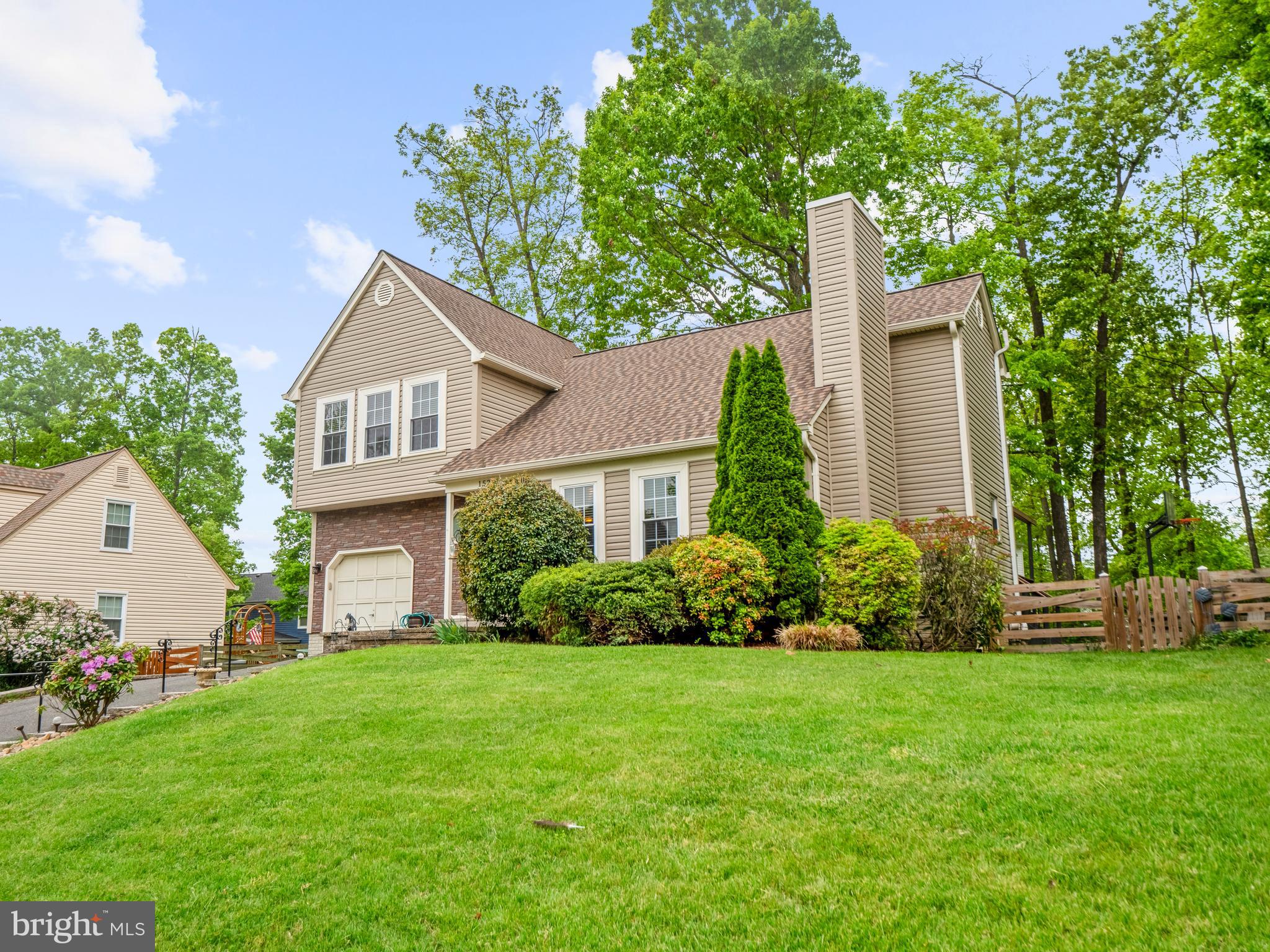 15231 Elk Run Road Chantilly, VA 20151 - Photo 2 of 25