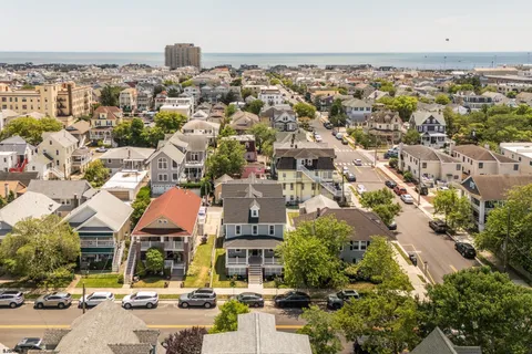 $1,395,000 | 341 Central Avenue, Unit 2, Ocean City, NJ 08226