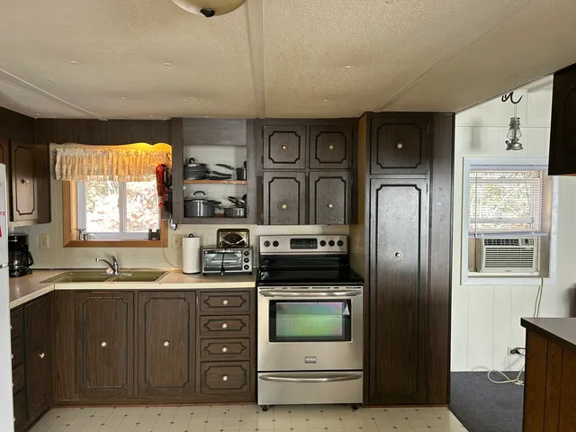 $99,900 | 6970 West 8 Mile Road, Irons, MI 49644