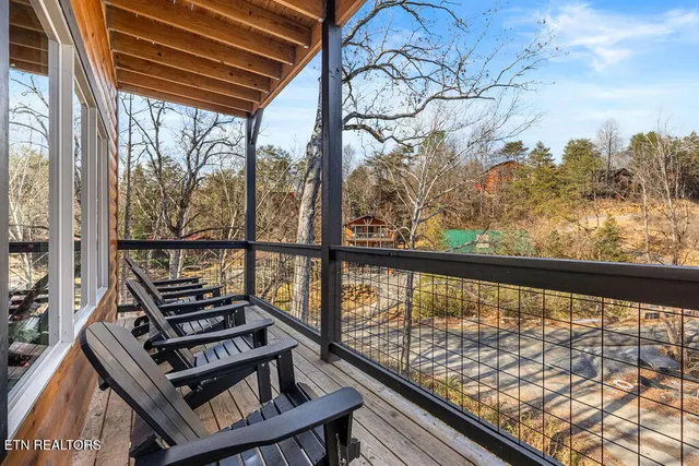 $1,199,000 | 206 South Smoky Mountain Way, Sevierville, TN 37876