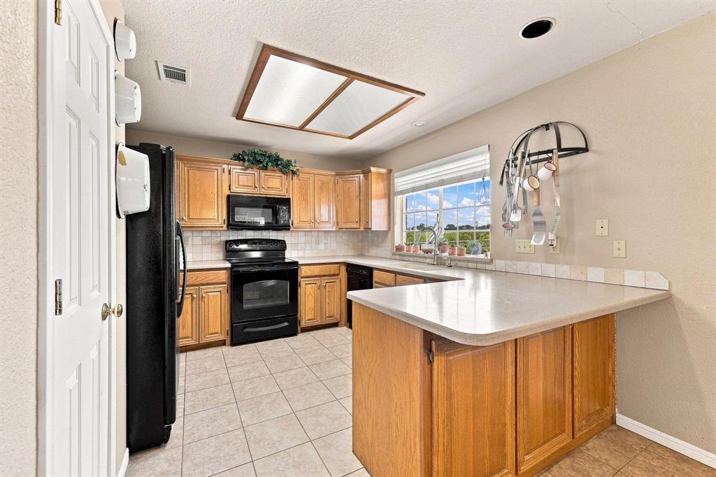 12097 Kyle Lane Blue Ridge, TX 75424 - Photo 14 of 21 Gallery Image 14