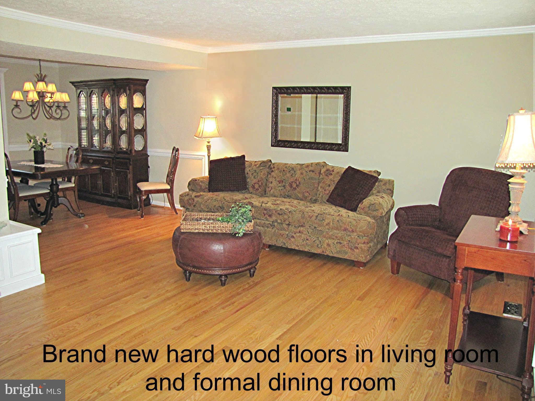 238 Mill Church Road Arnold, MD 21012 - Photo 4 of 30 Living Room