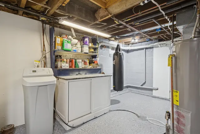 $399,900 | 1903 South River Road, Janesville, WI 53546